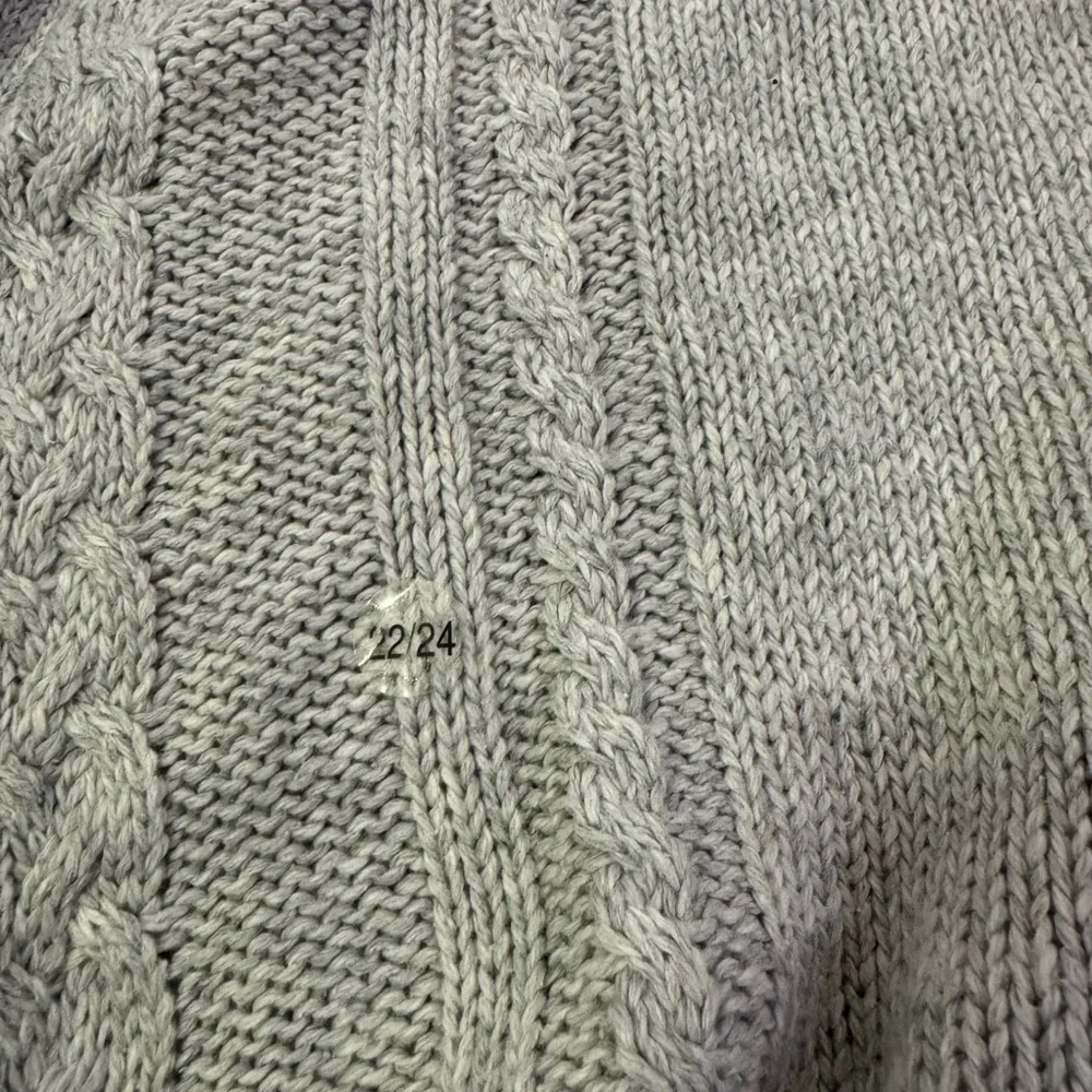 Lane Bryant Gray Cable Knit Women's Sweater NWT Size 22/24 - Picture 2 of 4